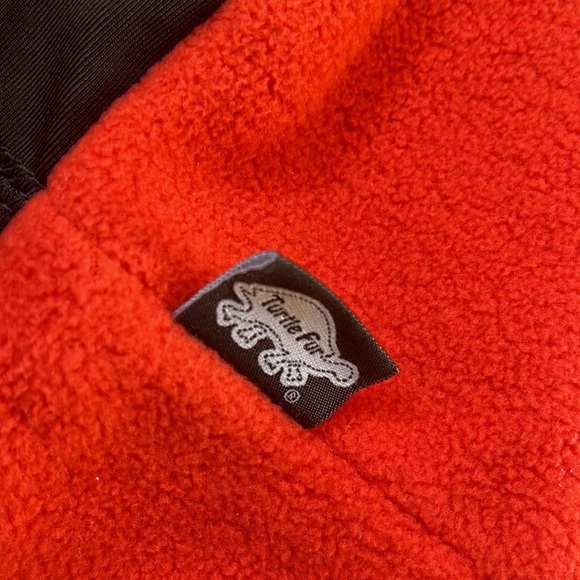 Turtle fur one size red black hood with face opening - Picture 4 of 4